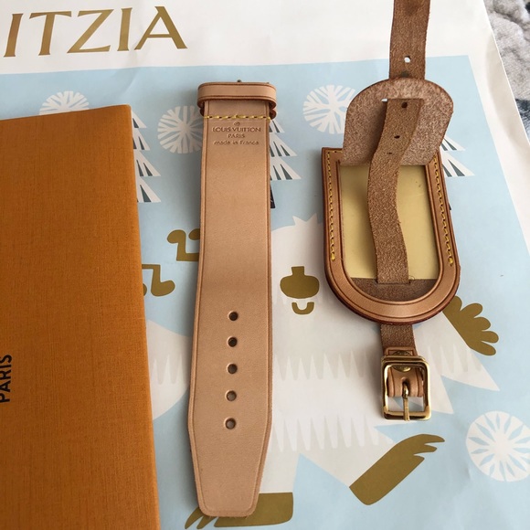 NWOT-Authentic Louis Vuitton Luggage Handel Holder Tags 🏷 and poignet . - Picture 4 of 8